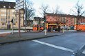 Bagger verliert Oel VU Pkw Koeln Ehrenfeld Innere Kanalstr Weinsbergerstr P139